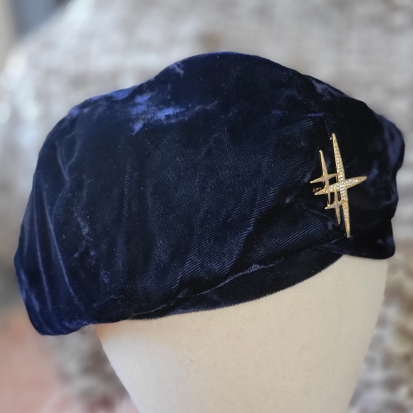1940s Millinery Luxe Handmade Navy Slouchy Blue Crushed Velvet Beret Turban Hat - Picture 4 of 5